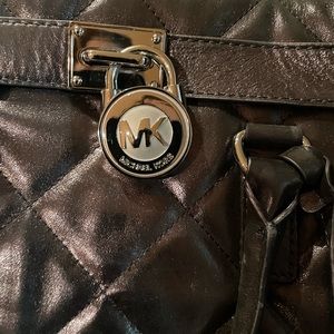 Beautiful Michele kore bag like new great size